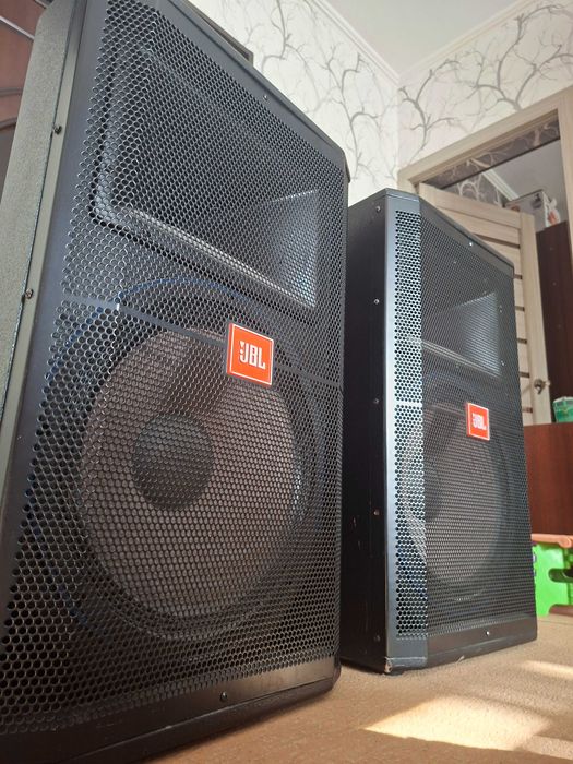 JBL  SRX700 original