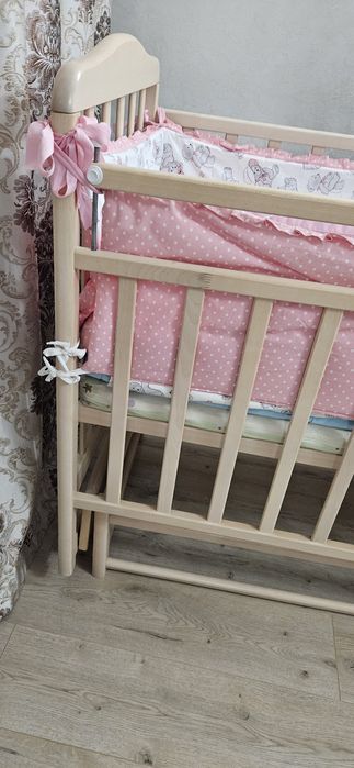 Детская кроватка