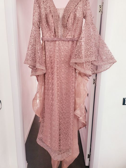 Rochie nasa cu trena