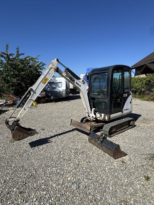 Miniexcavator Bobcat E16 1.6 tone 2011/2012 cabina incalzita