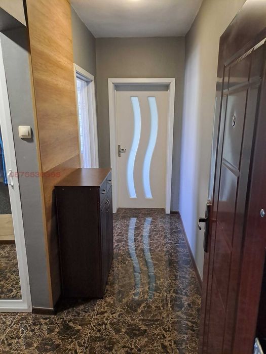 Дава се под наем Едностаен апартамент в Хасково, Център - 35 кв.м за 204 € - Снимка #5