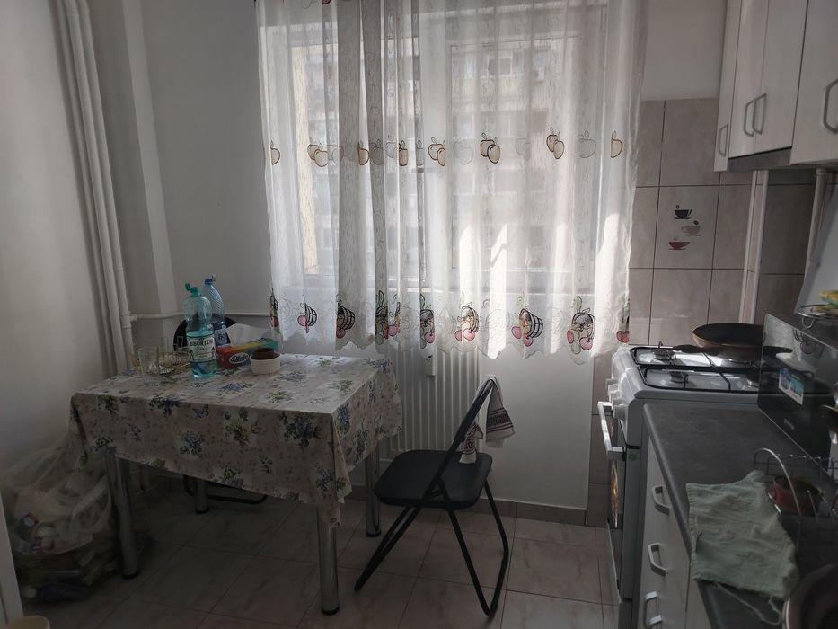 Vând garsoniera  renovata