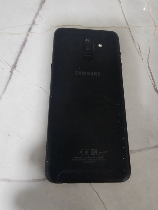 Продаю самсунг  а 6 плюс