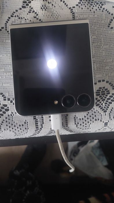 Samsung galaxy z flip7 fe
