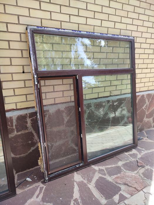 Продам пластиковое окно б/у
