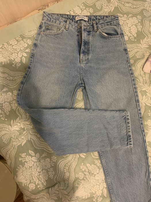 Женские джинсы