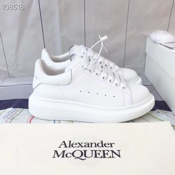 Alexander Mqueen Black/White