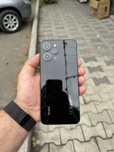 Продаю смартфон Redmi 12. Смартфон сотилади