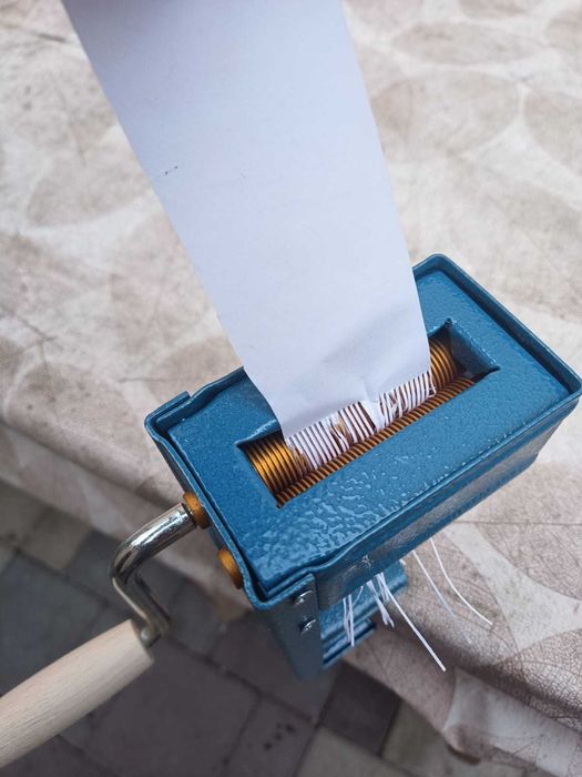 Aparat facut taitei subtiri, manuala,24x9,5x6cm ..