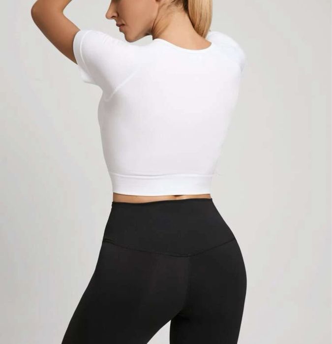 Tricou sport seamless S,M 45 lei