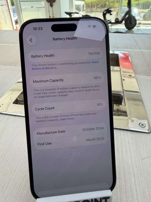 Vând iPhone 15, 128 GB, stare foarte bună de funcționare.