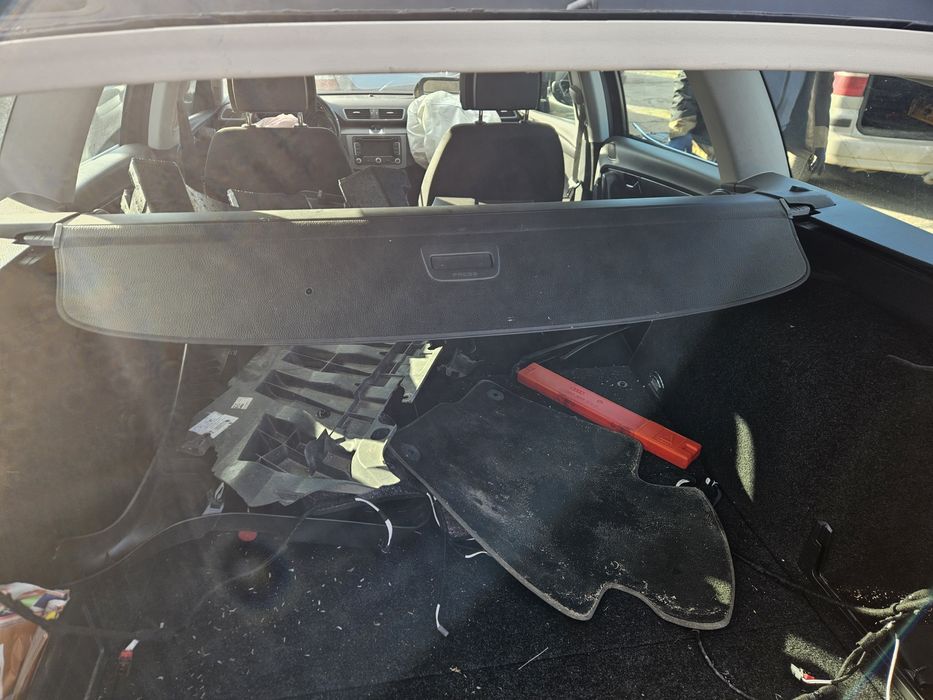 Щора за багажника за Vw Pasat 7