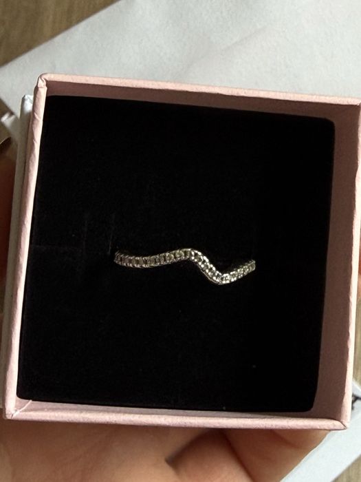 Продам кольцо Пандора