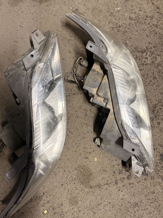 Камри 40 фары отличный