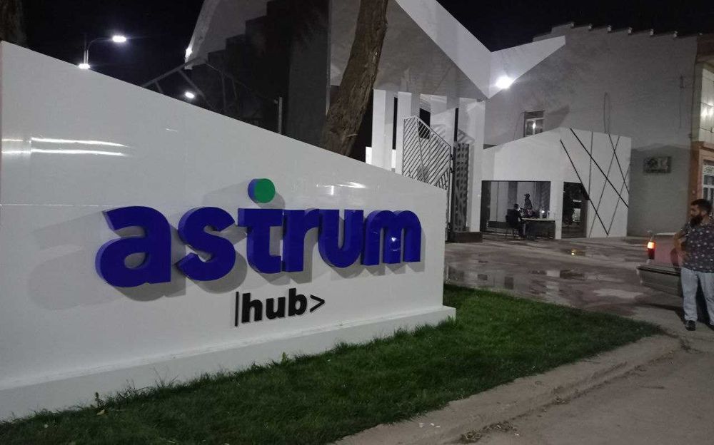 POS материалы и промостойки | DTF bosma va kiyim brendingi