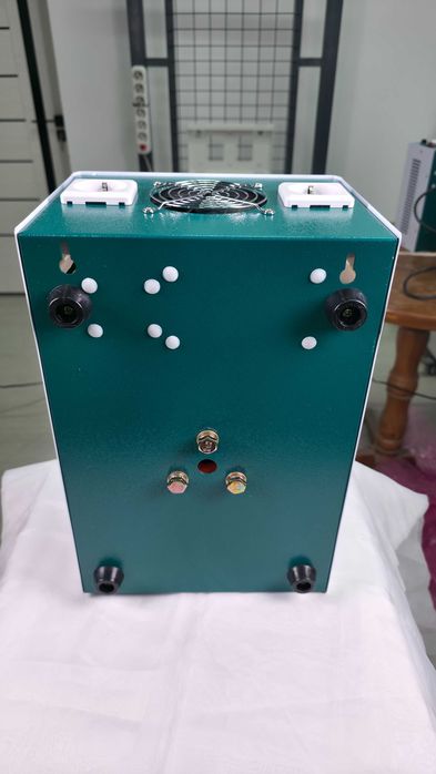 Кучланиш стабилизатори Stabik UKV-2000VA ЛАТРли