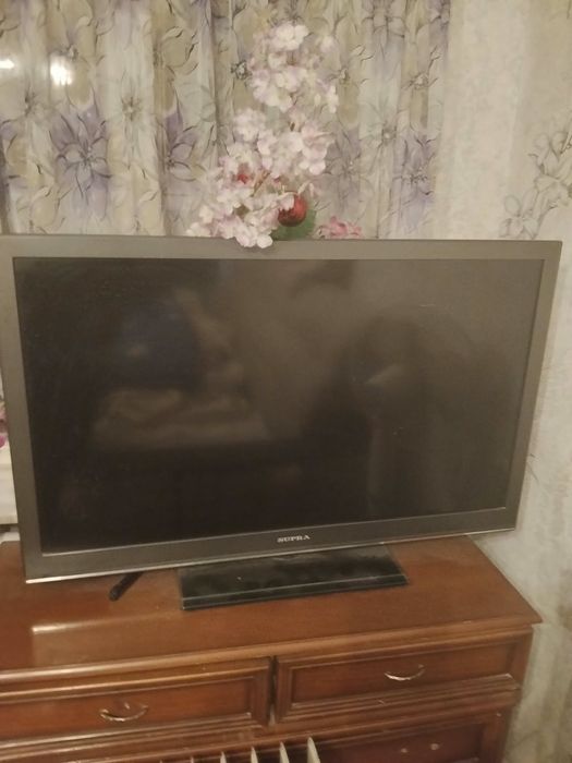 Продам телевизор недорого.