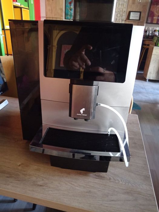 Kofe mashina deyarli yangi