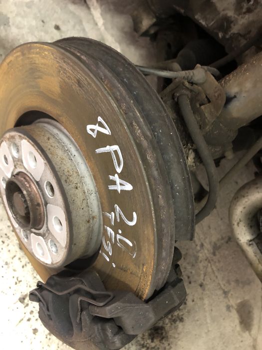 Предни спирачки Ауди А3 2.0 ТФСИ 200кс,Audi A3 TFSI