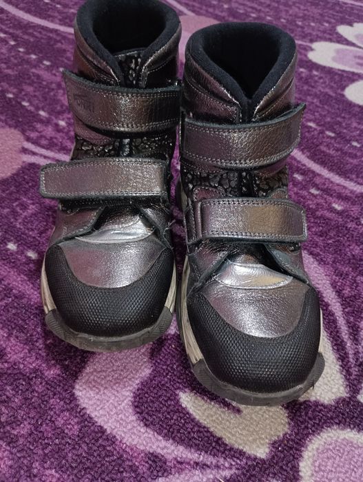 Детски ботуши за момиче 34 номер