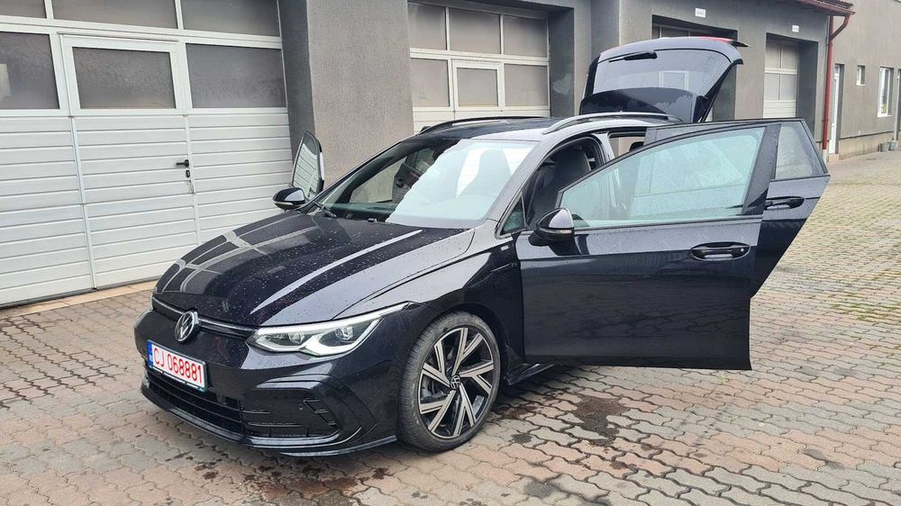 VW Golf VIII R-LINE / DSG/CAR Vertical Disponibil