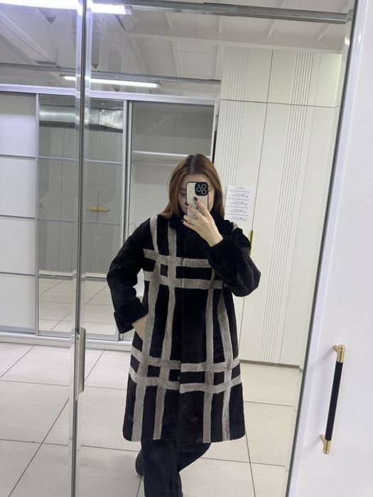 Шуба натуралка (астраган)