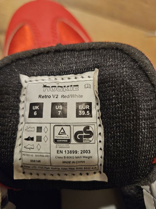 Vand  Role rookie retro v2 nr. 39.5 rosu alb