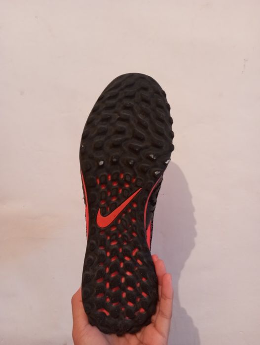 NIKE сорокножко продоётся