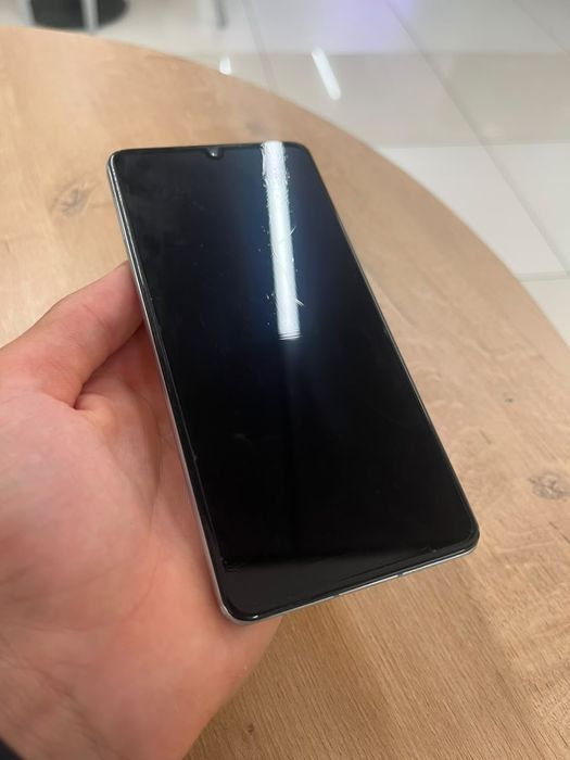 Продам или обменяю хуавей п30