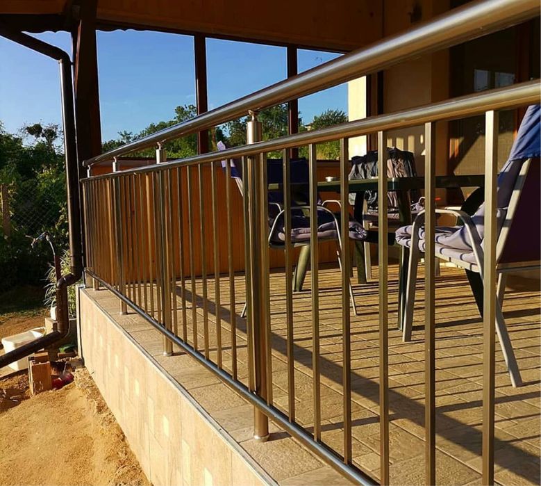 Алуминиеви  и стъклени парапети Варна