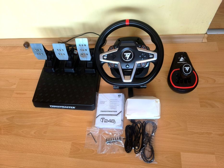 Висококачествен гейминг воланTHRUSTMASTER T248 +шифтър Thrustmaste