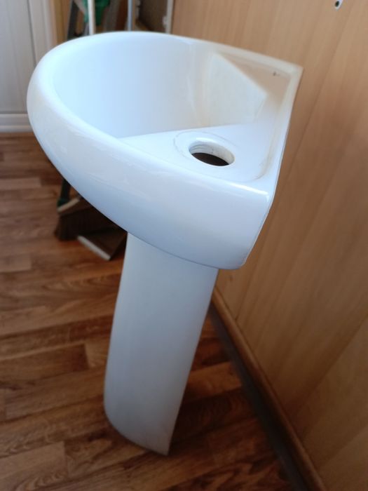 Умывальник компактный