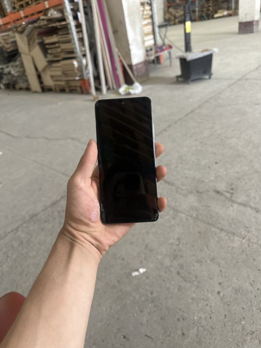 Прадаю телефон Redmi 11 pro