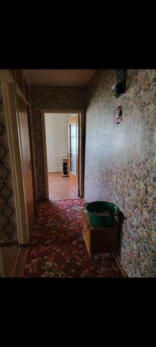 Продам 2х комнат квартиру