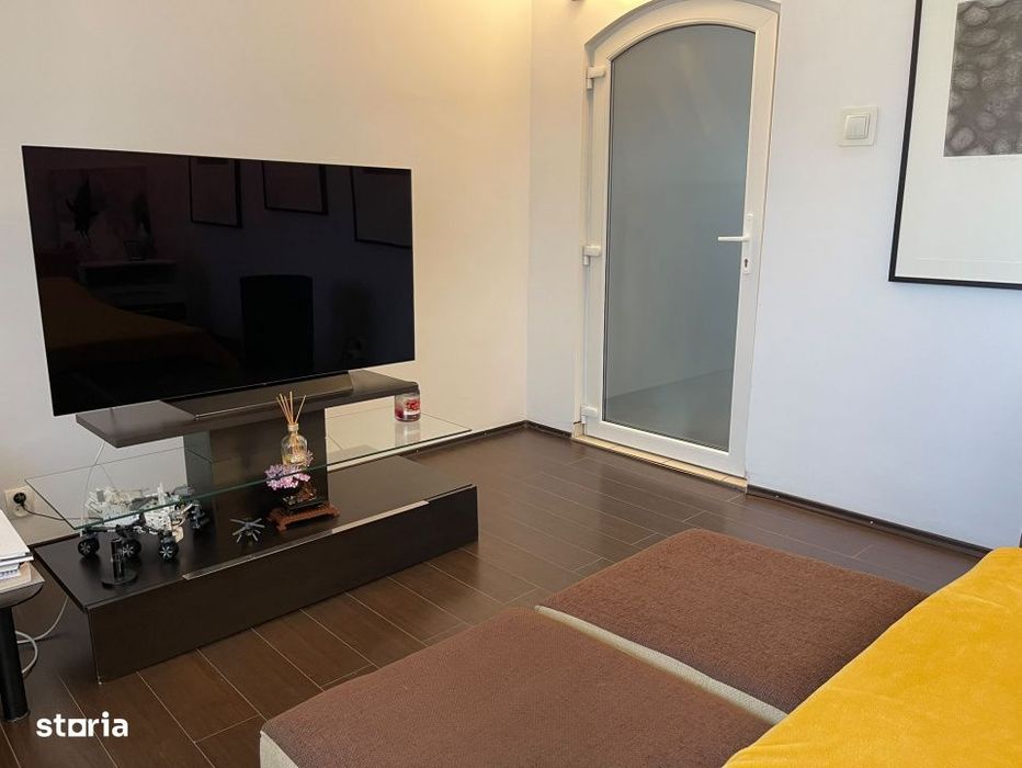 Apartament 4 camere in zona Plopilor