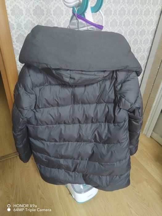 Продам зимний пуховик.