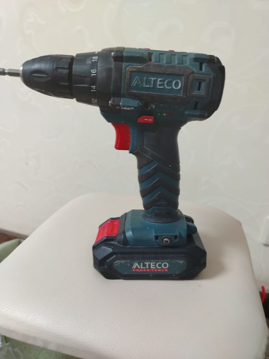 Продам дрель и шуруповерт электрический