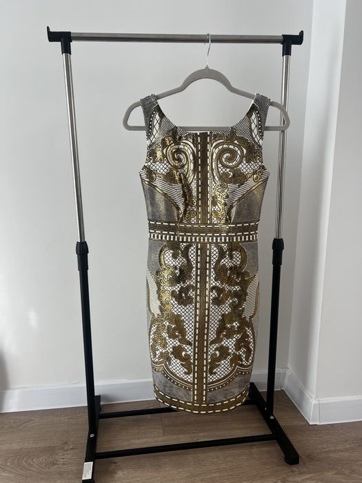 Рокля BSB златиста с изрязан гръб