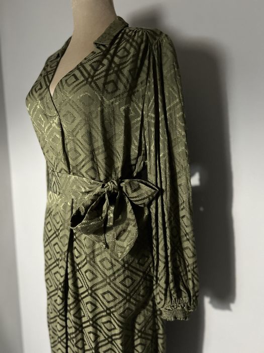 нова рокля MOS MOSH