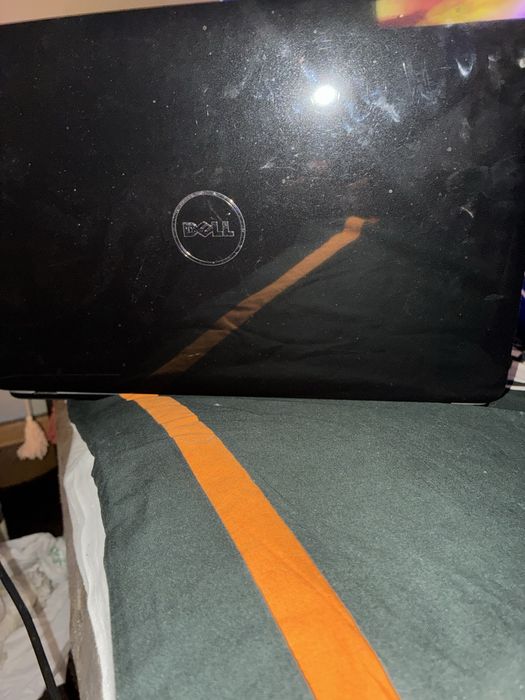 Лаптоп DELL  в отлично състояние….