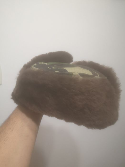 Vând costum caciula