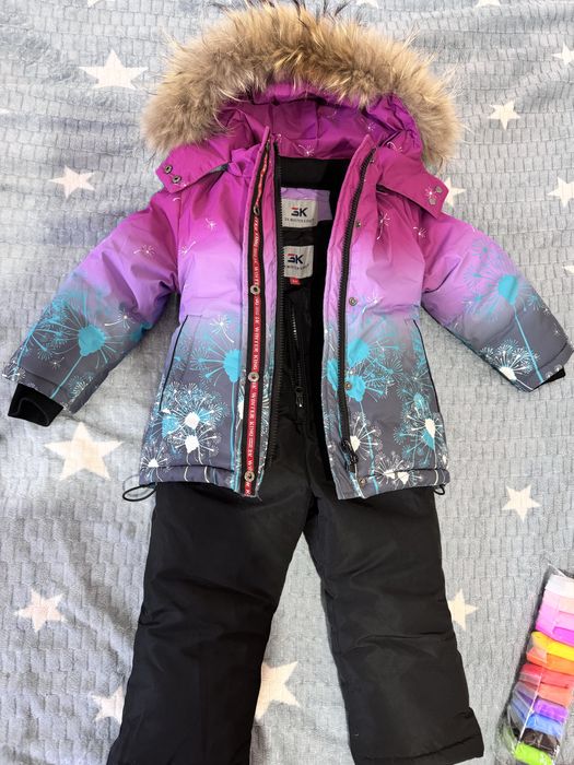 Продам зимний комбинезон с курткой