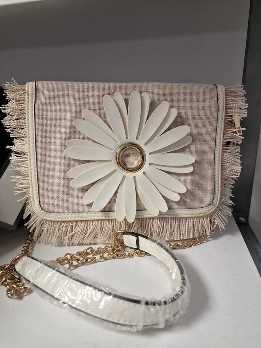 Дамски Чанти .. Топ Цена