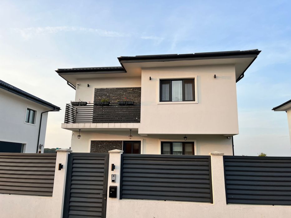 Casa de vanzare,oras Pantelimon,Teren 325mp,gaze,curent,apa potabila