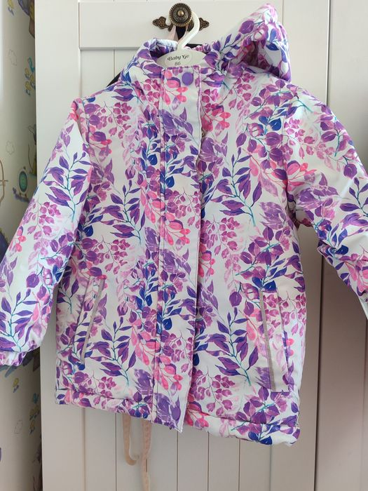 Куртка для девочки  осень -весна. Размер 104.