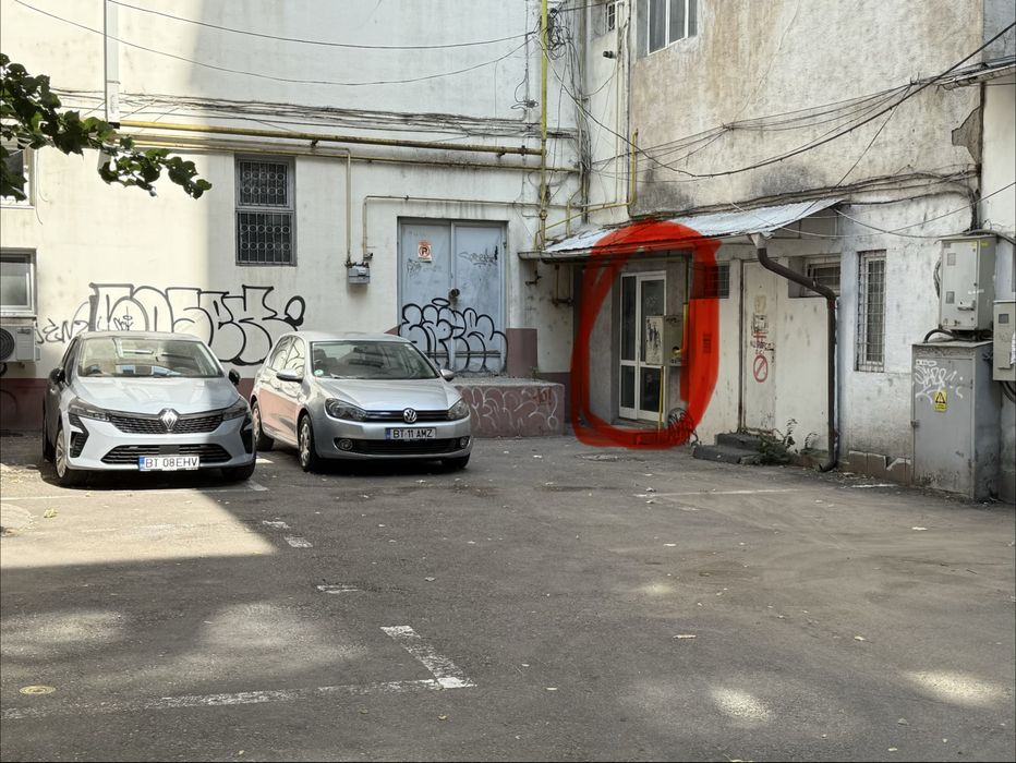 Vand/schimb spatiu comercial bun pt depozitare ultracentral
