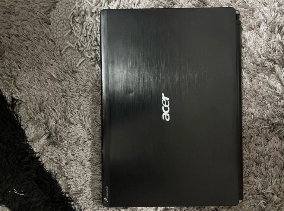Laptop acer aspire 1