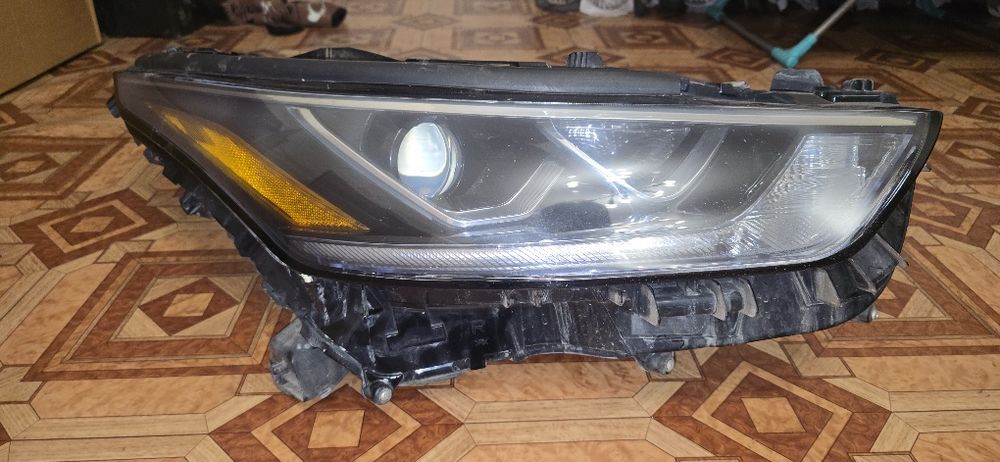 Фары тойота хайлендер