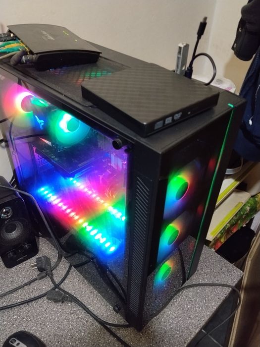 Vând Desktop PC, stare bună de funcționare - Indisponibil