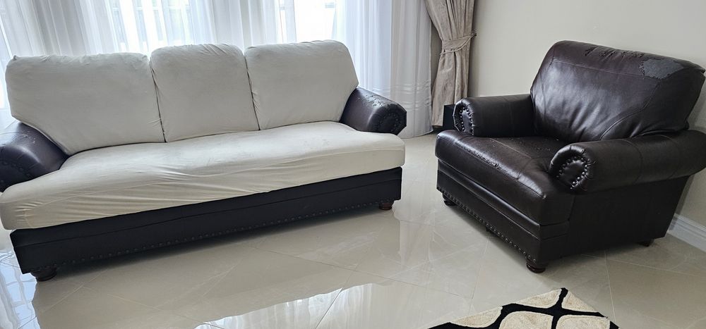 Vând set 3 piese: o canapea și 2 fotolii MOBEXPERT